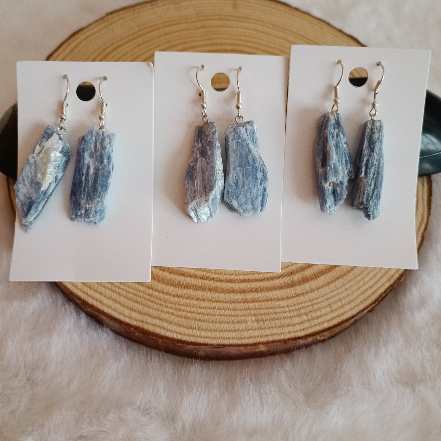 Pendientes de Punta de Cianita Azul