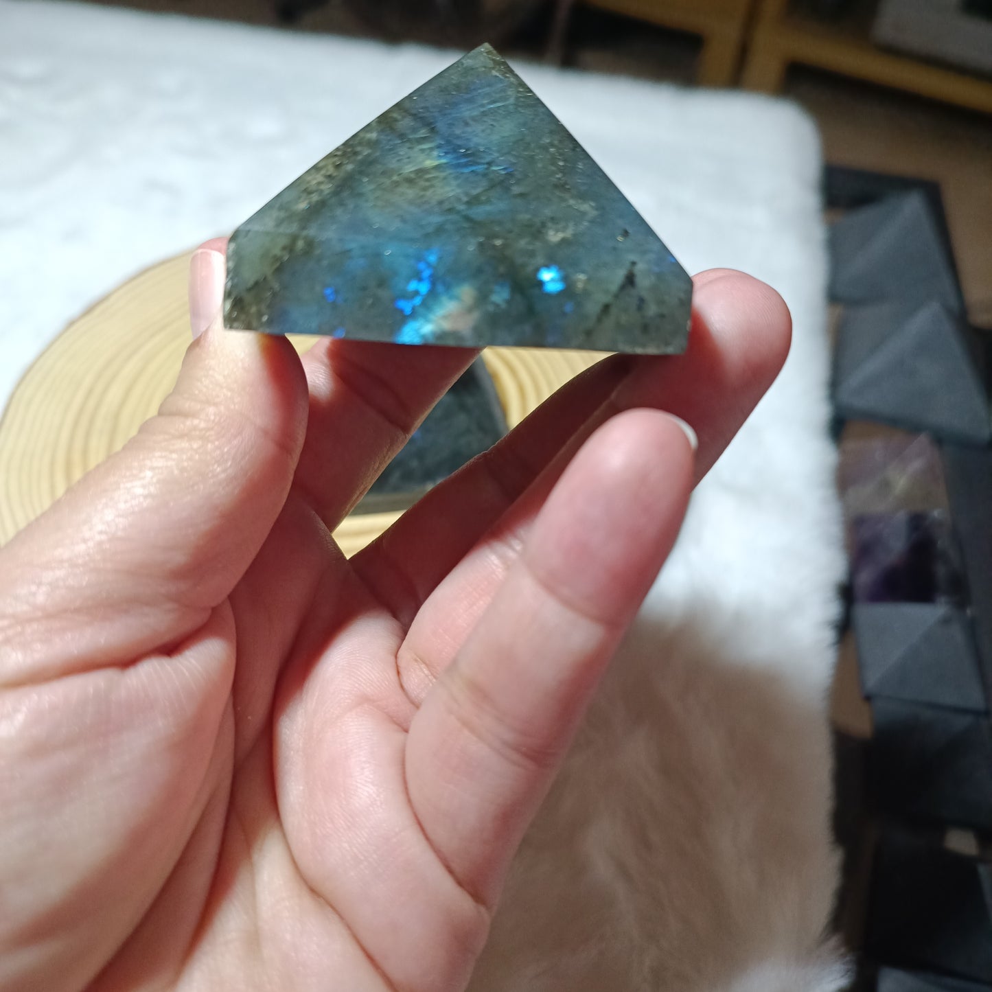 Piramide de Labradorita