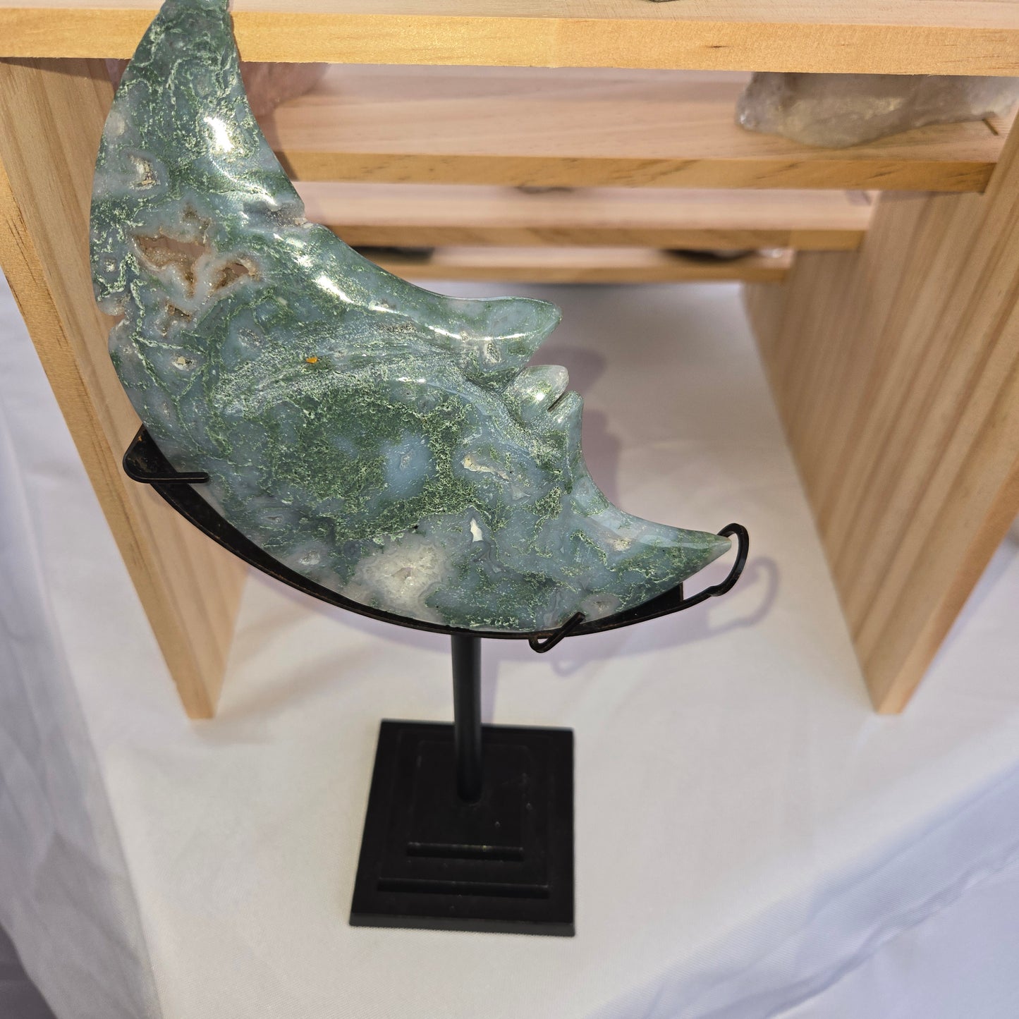 Luna Ágata Musgo en peana