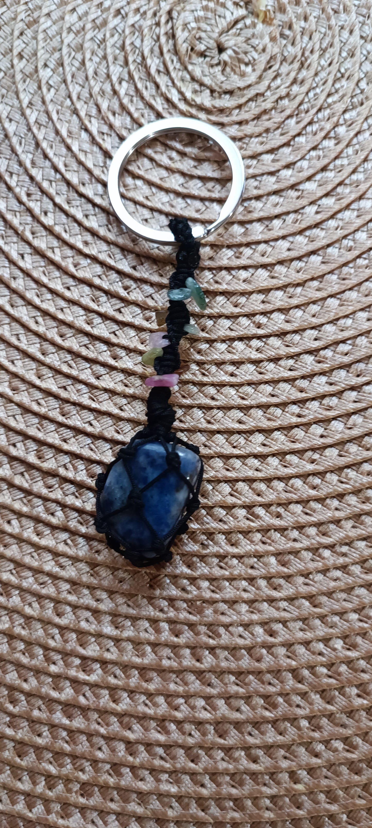 Llavero Macrame con minerales