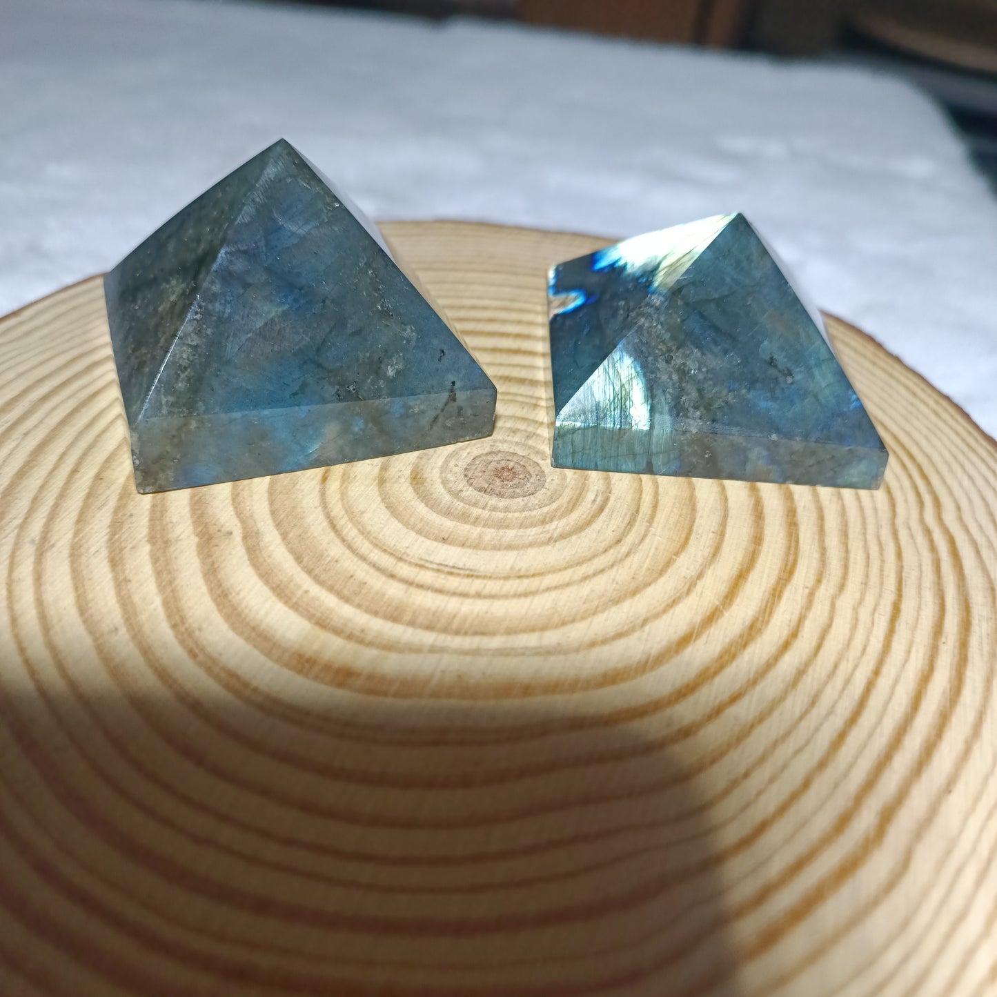 Piramide de Labradorita