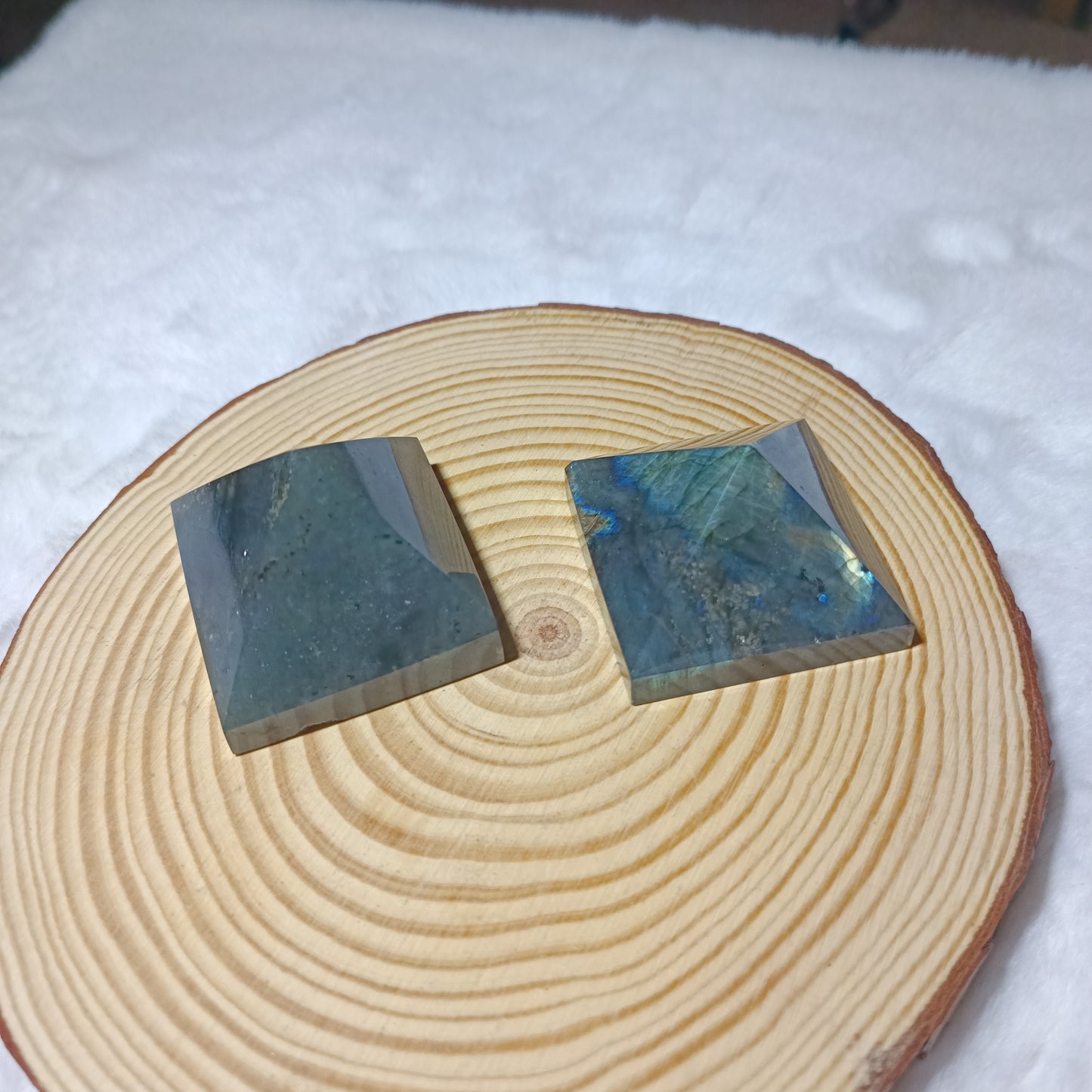 Piramide de Labradorita