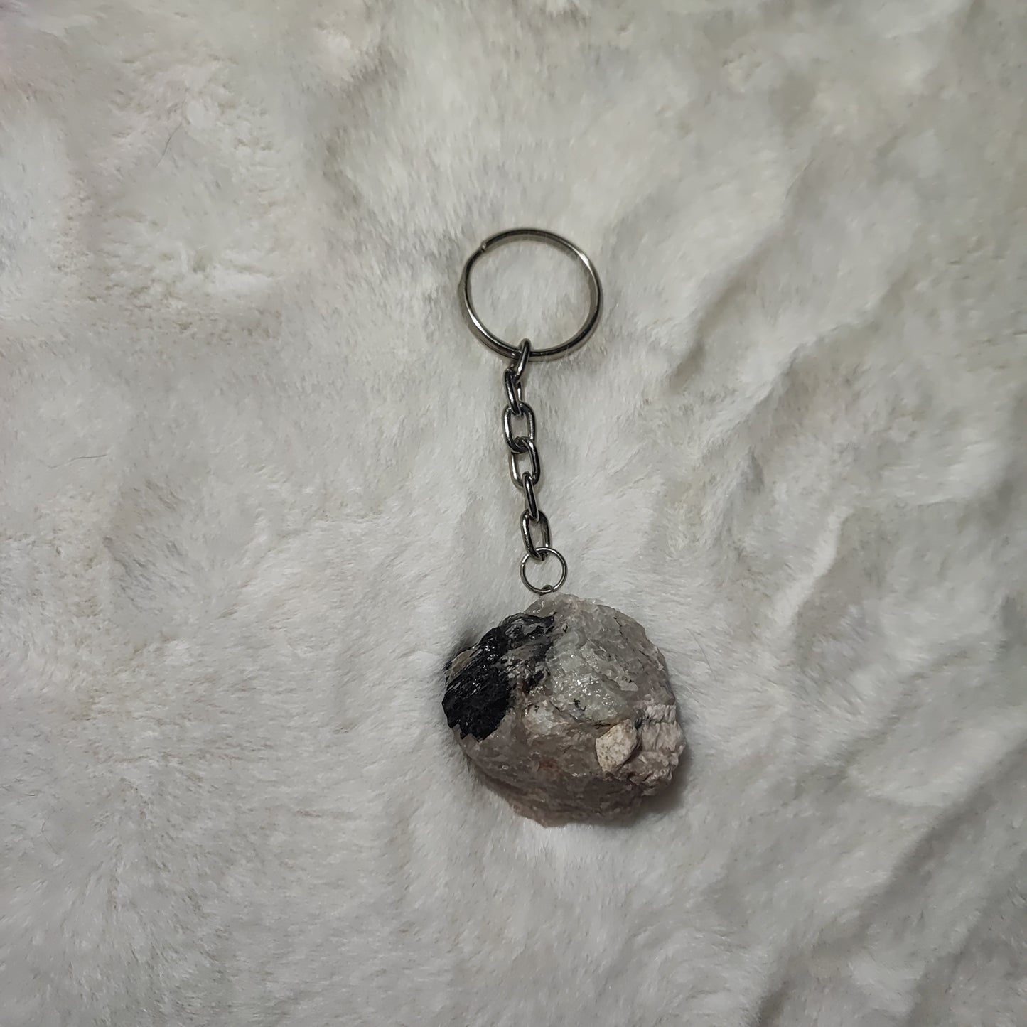 Llavero de Turmalina en matriz