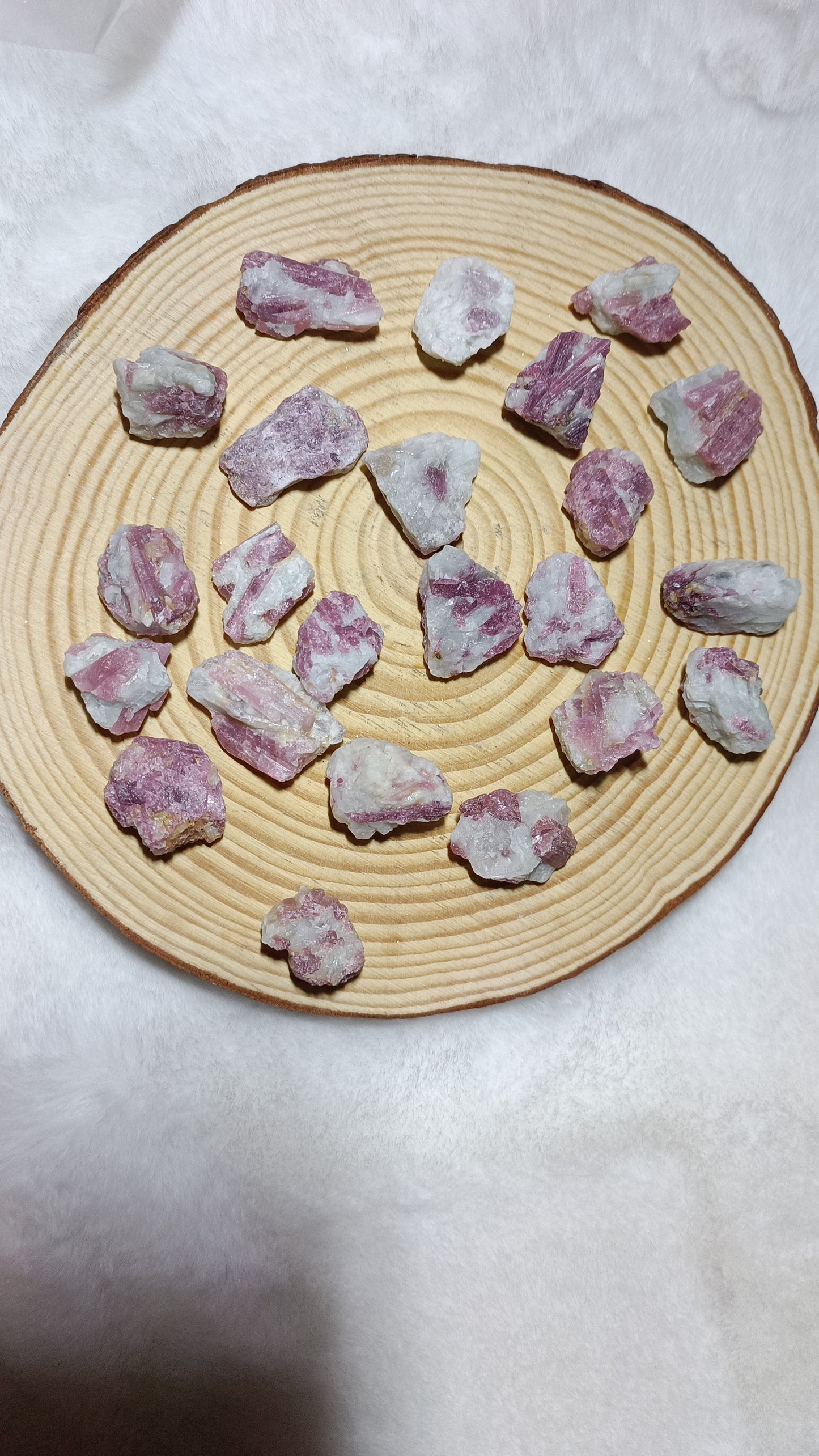 Masivo de Turmalina Rosa en matriz