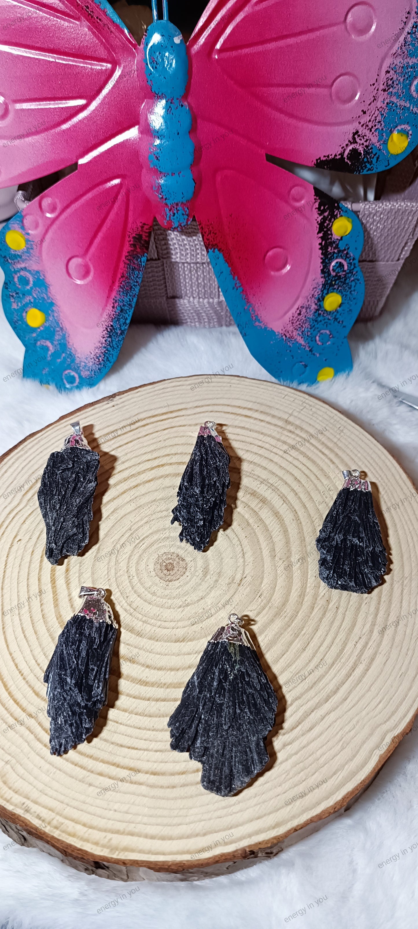 Colgante de Cianita Negra