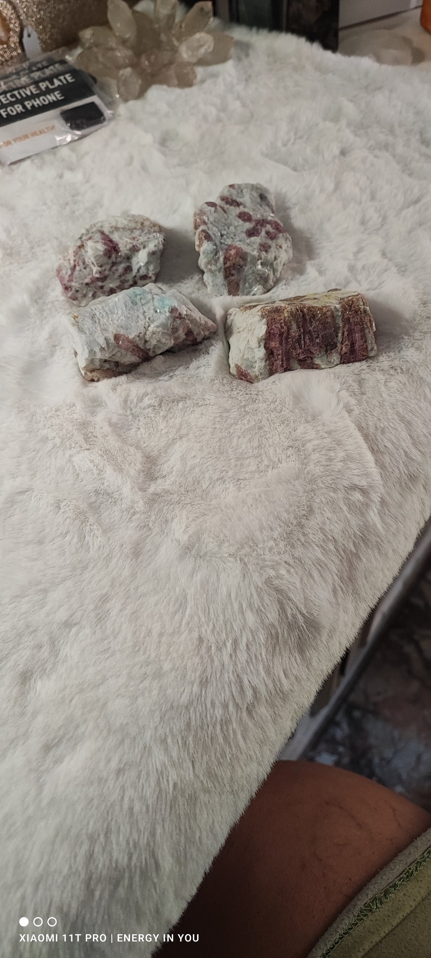 Masivo de Turmalina Rosa en matriz