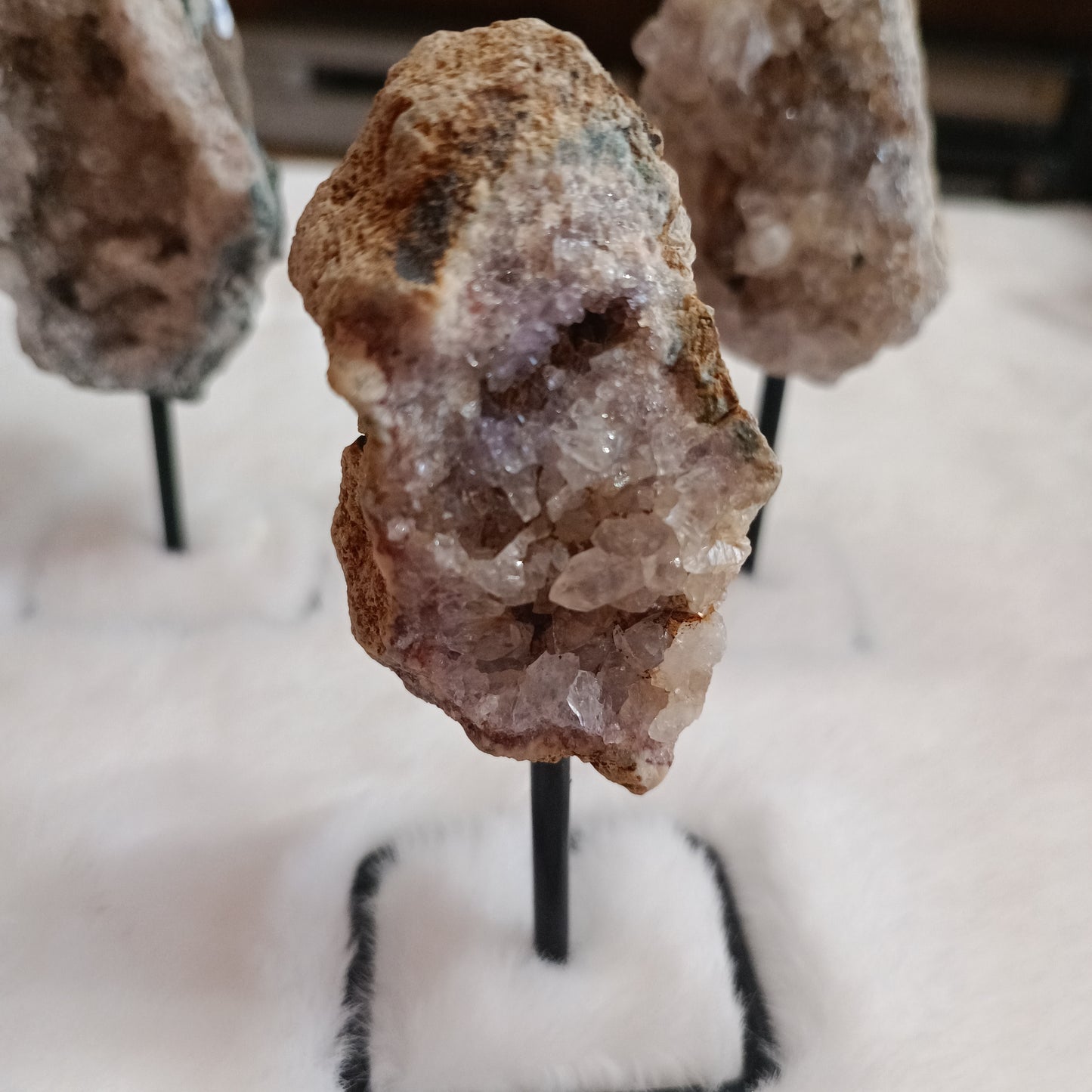 Drusas de Ágata en Peana