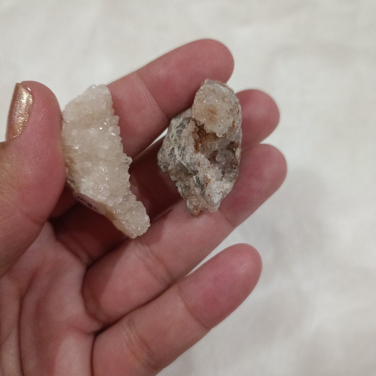 Drusas pequeñas de Amatista Rosa ( en bruto )