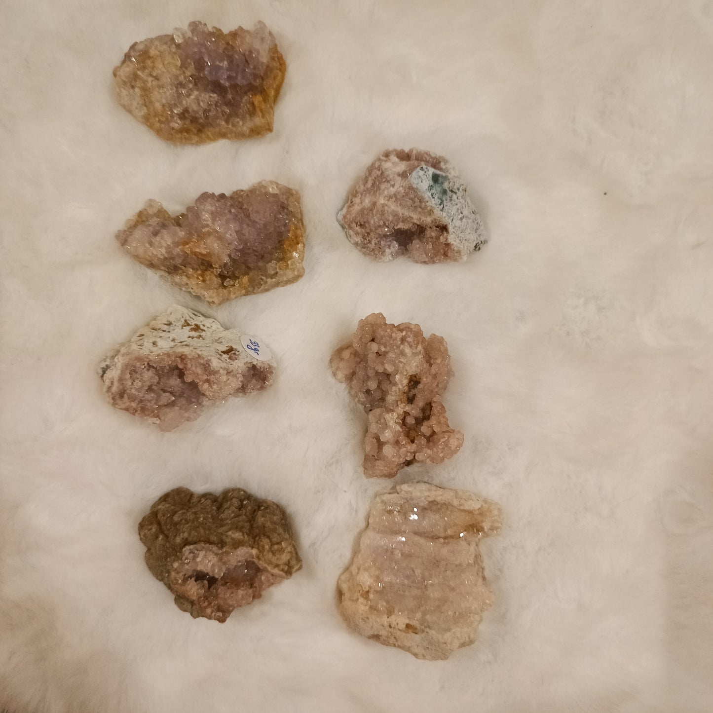 Drusas pequeñas de Amatista Rosa ( en bruto )