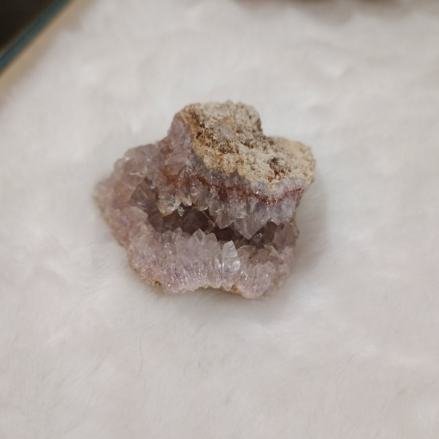 Drusas pequeñas de Amatista Rosa ( en bruto )