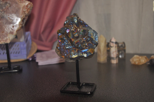 Cuazo Aura Titanio en bruto y en peana