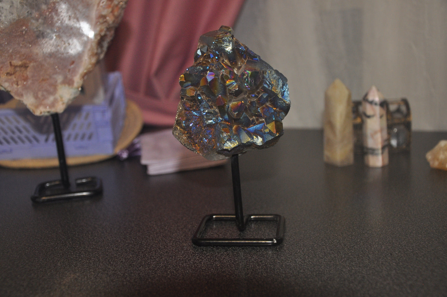 Cuazo Aura Titanio en bruto y en peana