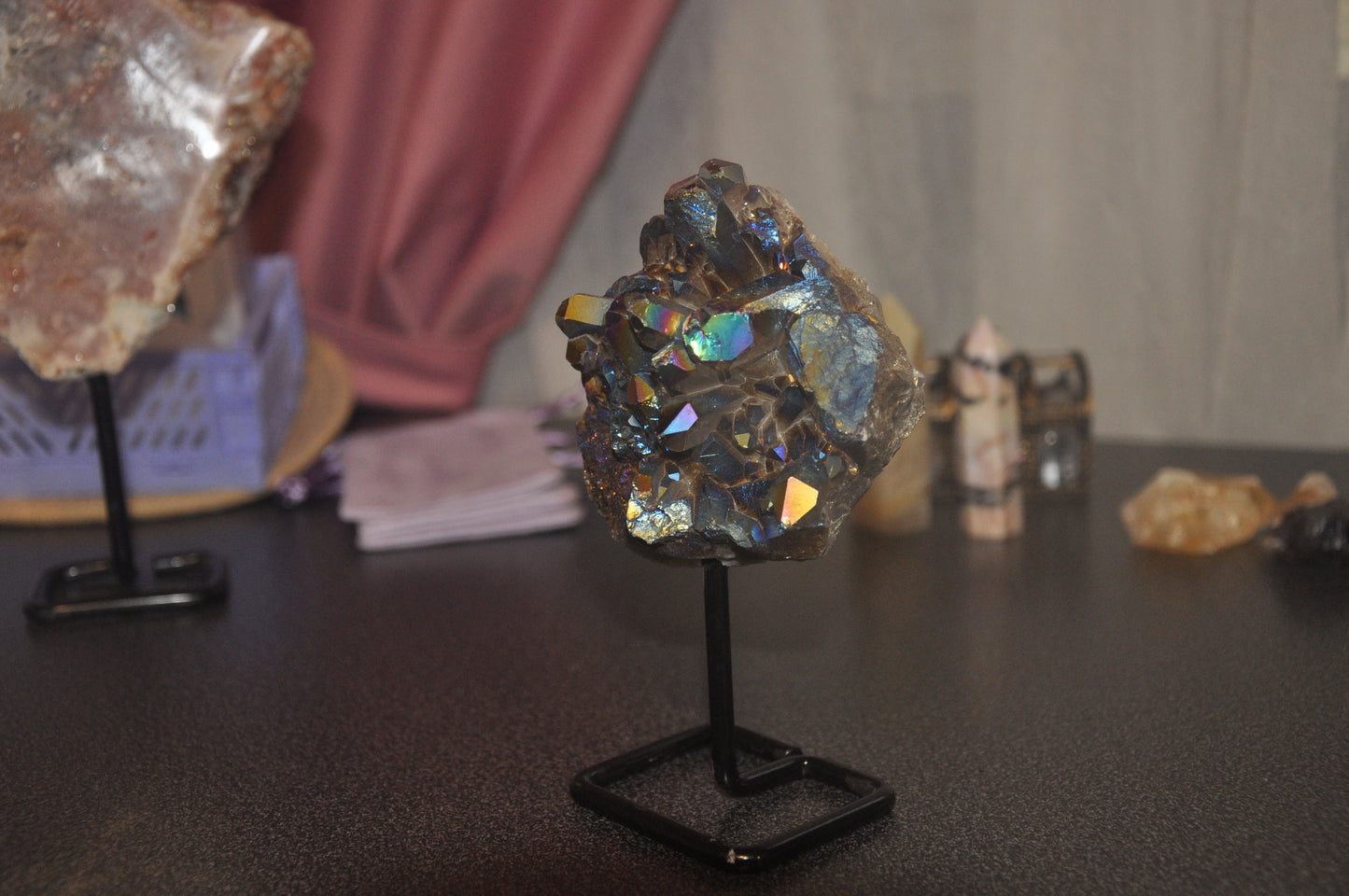 Cuazo Aura Titanio en bruto y en peana