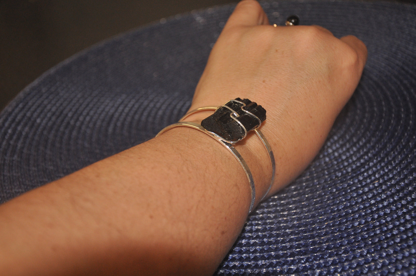 Brazalete con turmalina