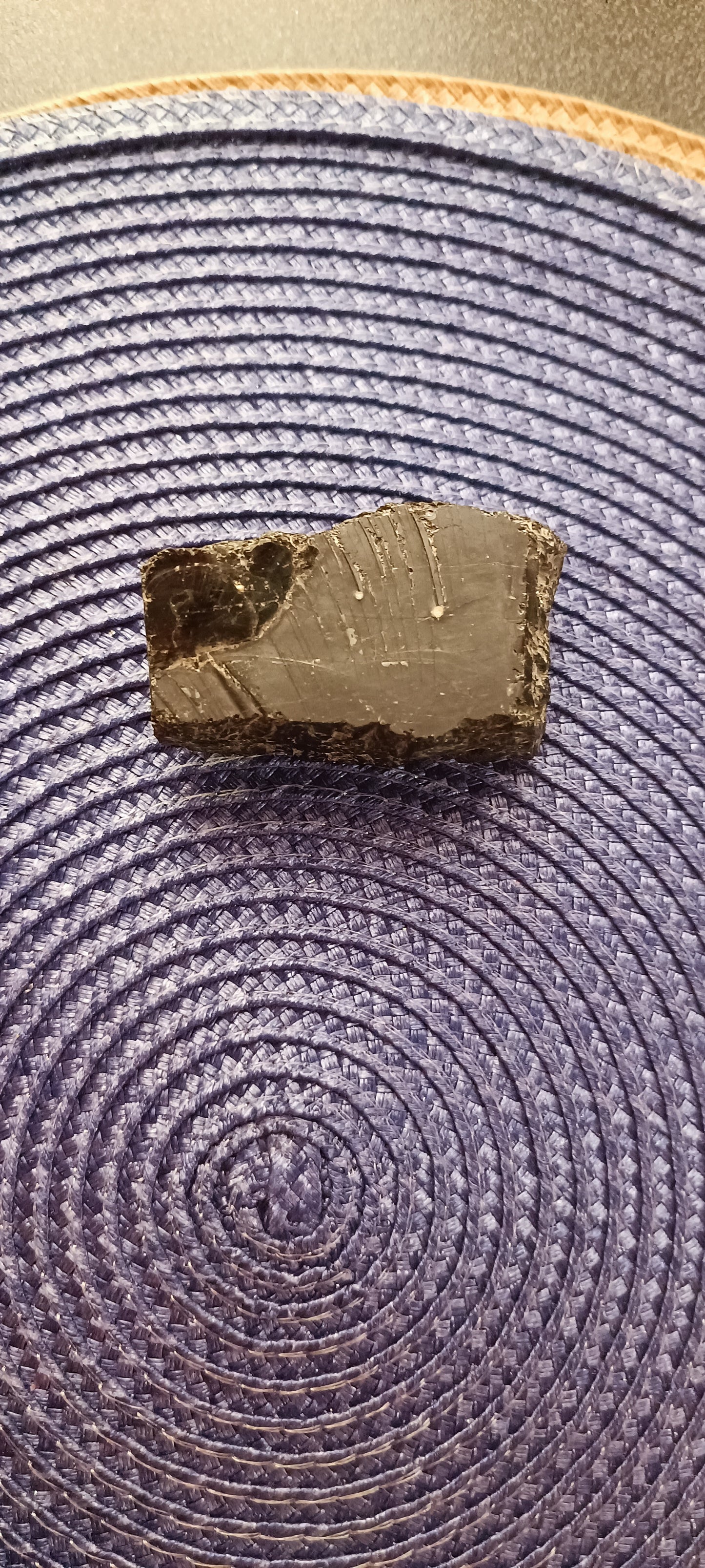 Turmalina Negra Chorlo en bruto