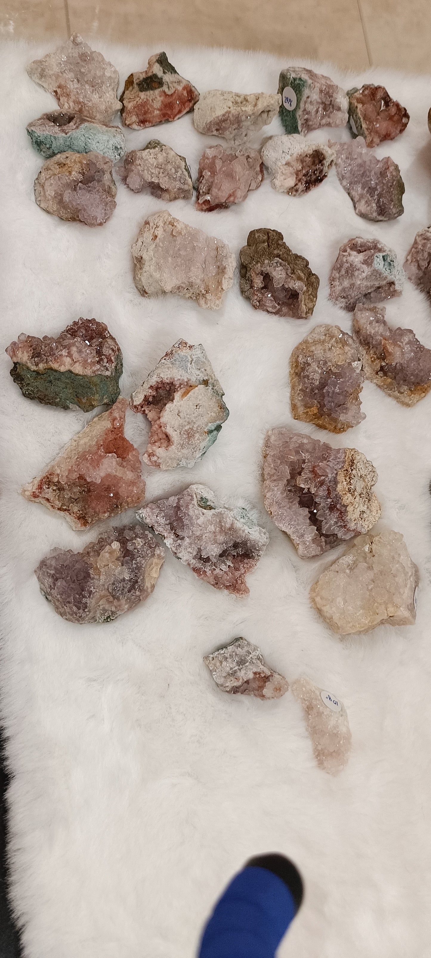 Drusas pequeñas de Amatista Rosa ( en bruto )